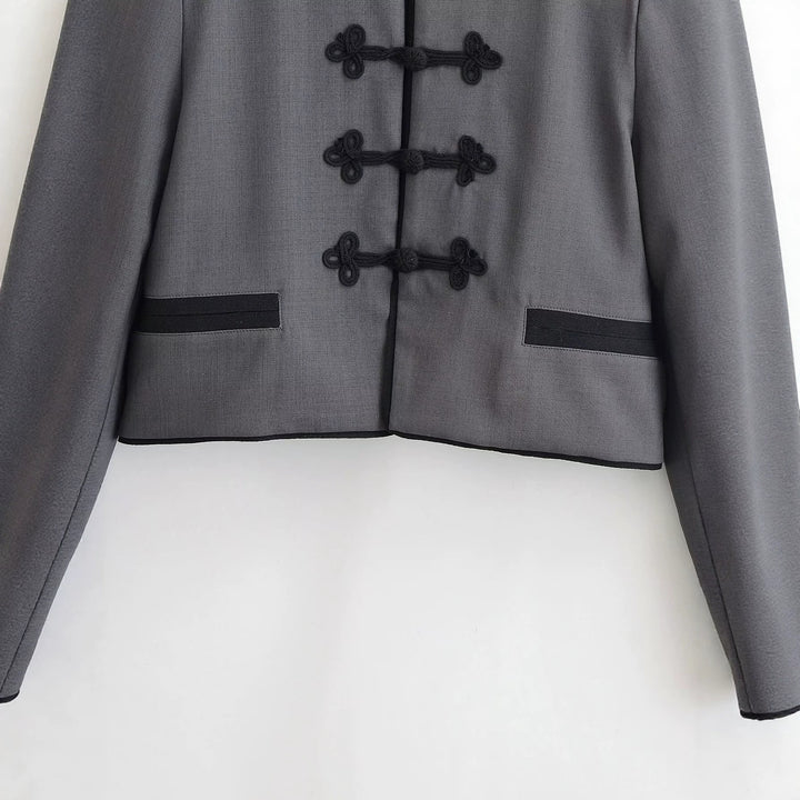 Damen Kurzjacke mit Mandarinkragen und dekorativen Knotenverschlüssen Echo Archiv