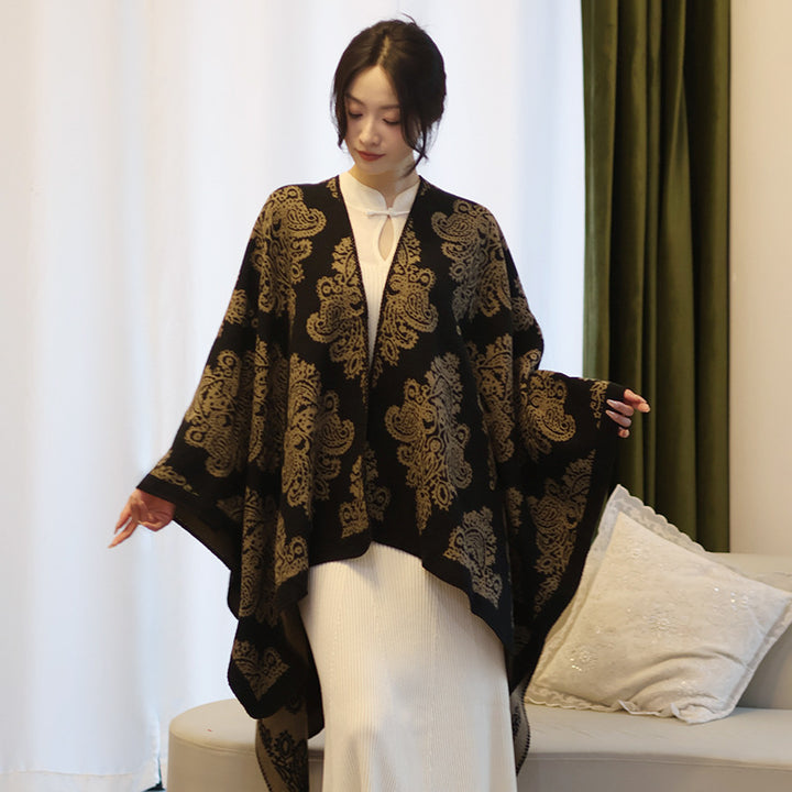 Damen Wollmix-Capeponcho mit beidseitigem Jacquard‑Paisley und kontrastierter Rollkante – Montévia