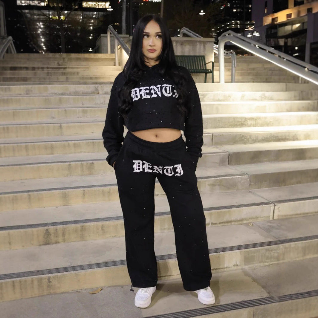 Damen nan weite Sweathose mit Sternenallover, Gothic-Logoprint, elastischem Bund und Eingrifftaschen Echo Archiv