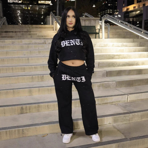 Damen nan weite Sweathose mit Sternenallover, Gothic-Logoprint, elastischem Bund und Eingrifftaschen Echo Archiv