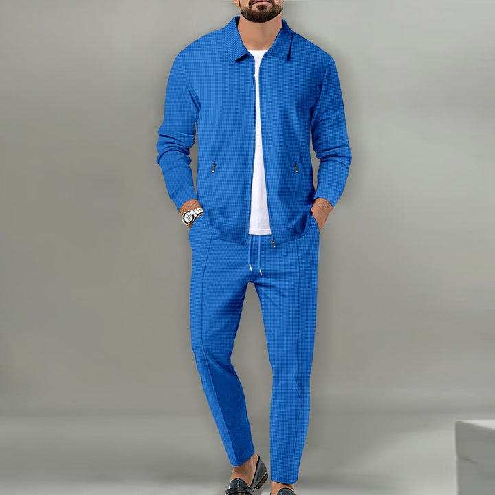 Herren Freizeitanzug aus atmungsaktivem Material mit modernem Schnitt und praktischen Taschen Echoarchiv