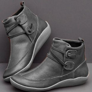 Damen Knöchelhohe Komfort-Boots aus Lederoptik mit Klettriemen und elastischer Schnürung – Varelle