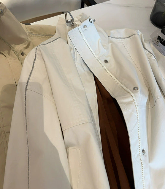 Damen Modische Übergangsjacke mit hohem Kragen und Druckknopfverschlüssen Echoarchiv