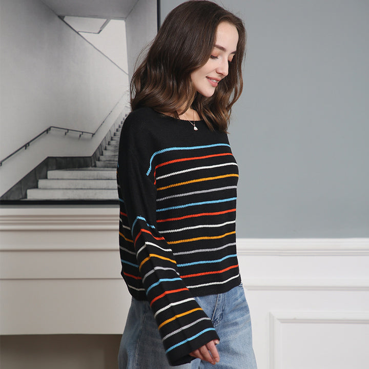 Damen Kurzgeschnittener Feinstrick-Pullover mit Rundhalsausschnitt, mehrfarbigen Horizontalstreifen und überschnittenen Schultern Echo Archiv