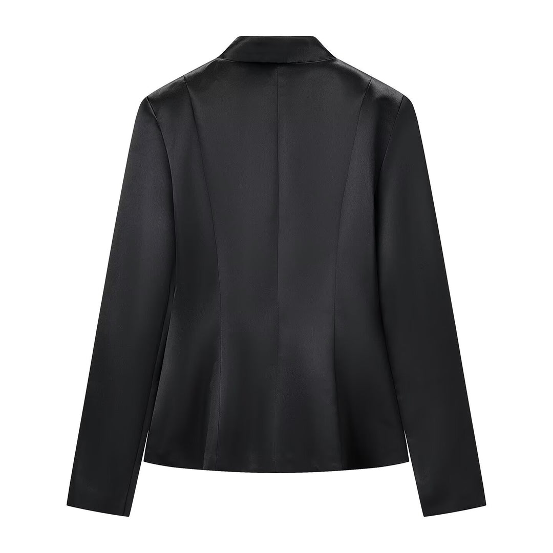 Damen Taillierter Satin-Blazer mit Mandarinkragen und dekorativen Froschverschlüssen Echo Archiv