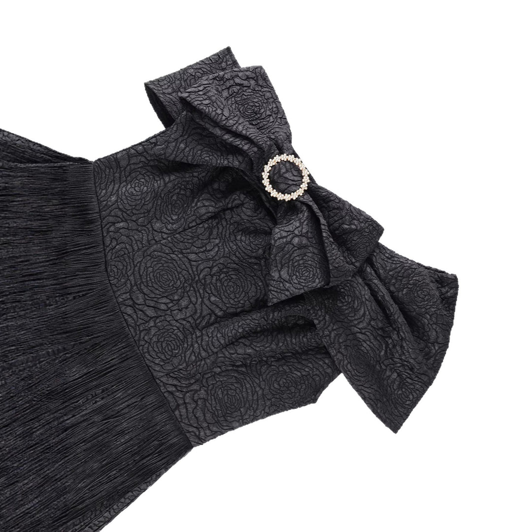 Damen glamouröses Abendkleid mit Rüschen und Fransen Echo Archiv