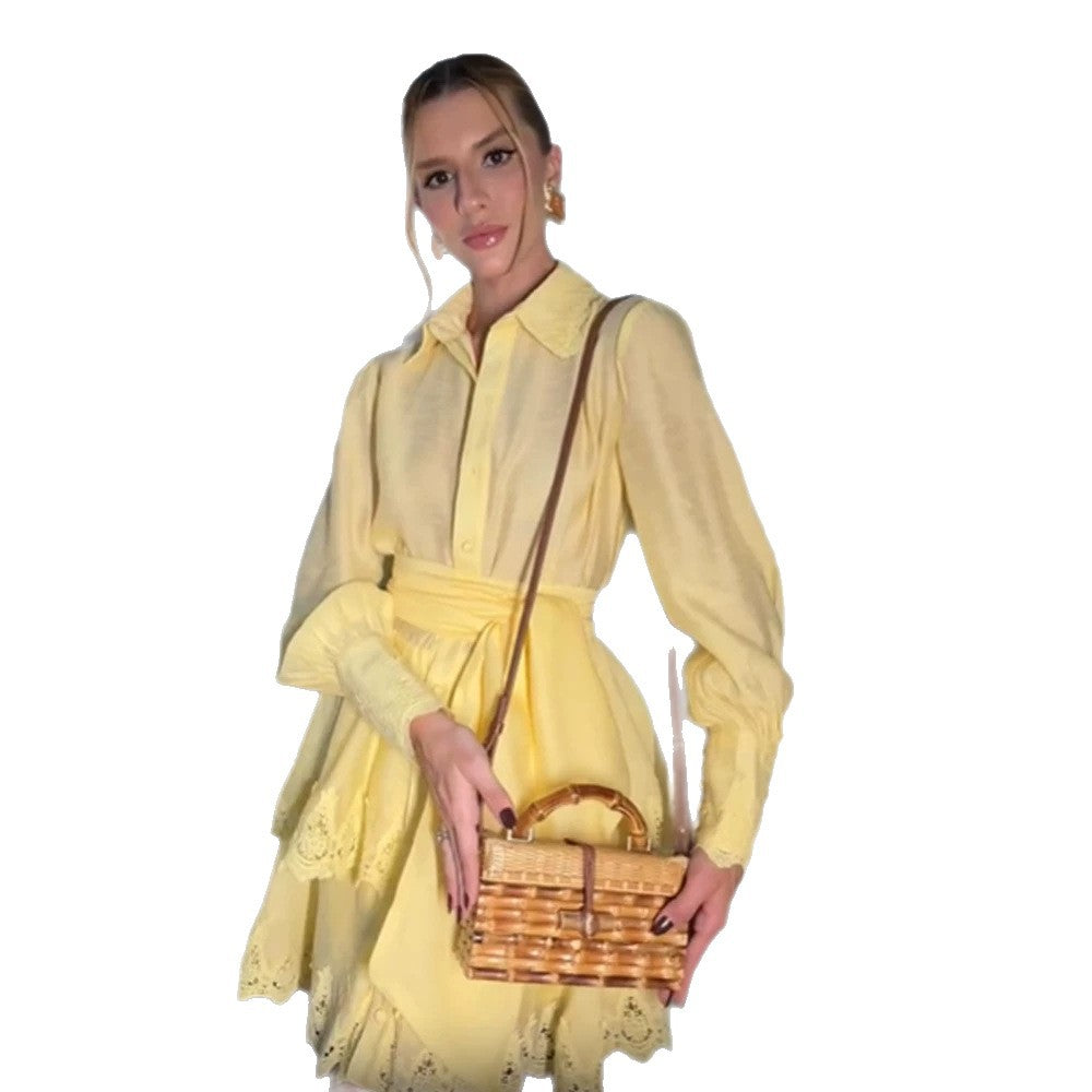 Damen Leichtes Hemdblusenkleid mit Broderie-Anglaise Saum und Wickelgürtel Echoarchiv