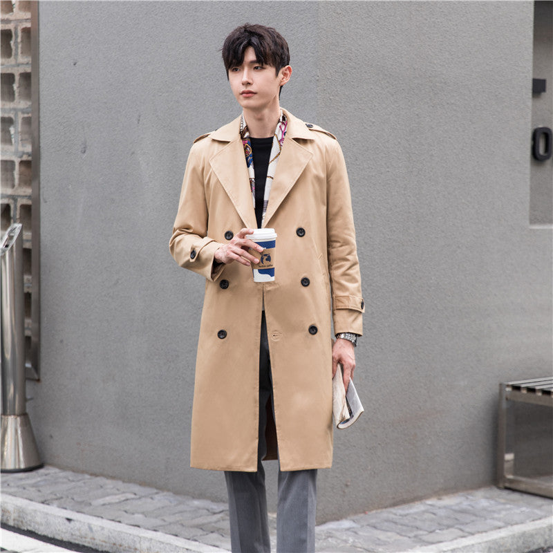 Herren Eleganter knielanger Trenchcoat aus leichtem Funktionsstoff mit Taillengürtel Echoarchiv