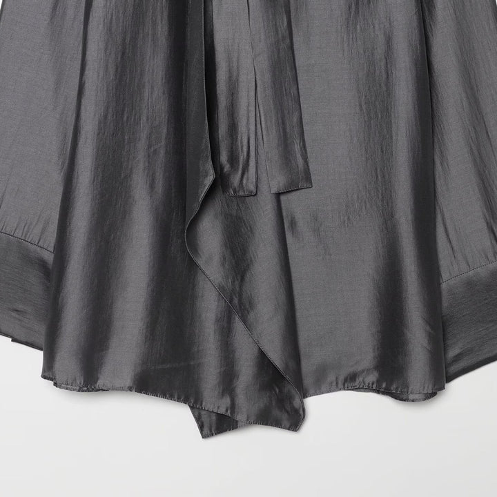 Damen Oversize-Seidenoptik-Bluse mit Schleifenkragen und asymmetrischem Saum Echoarchiv