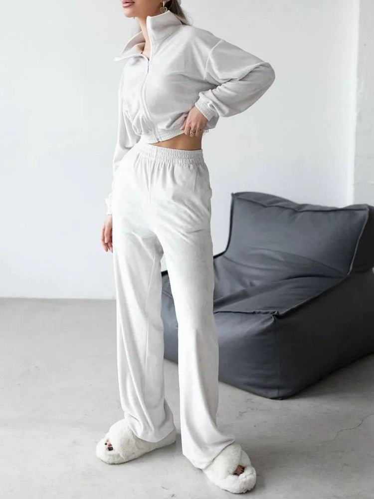 Damen luxuriöses Velours Lounge-Set mit kurzem Reißverschlussjacke und hochtaillierter Gummibund-Jogger – Élanora