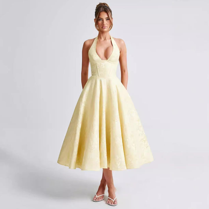 Damen Elegantes Halterneck-Ballkleid mit weitem Rock Echo Archiv