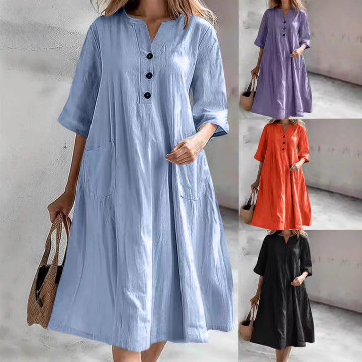 Damen nan locker fallendes A-Linien Kleid mit V-Ausschnitt-Knopfleiste, 3/4-Ärmeln und aufgesetzten Eingrifftaschen Echo Archiv