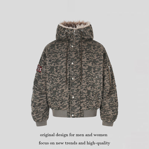 Damen gesteppte Bomberjacke mit Kunstfellkapuze, Tunnelzug und Utility‑Taschen Echoarchiv