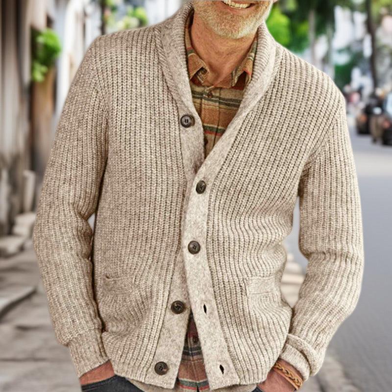Herren Strickjacke mit klassischem Zopfmuster und bequemen tiefen Taschen Echoarchiv