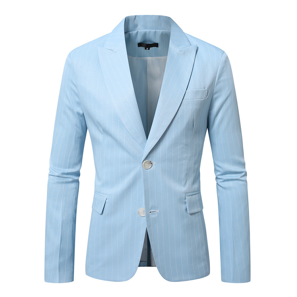 Herren Eleganter Streifenblazer mit modernem Schnitt und luxuriösen Details Echoarchiv