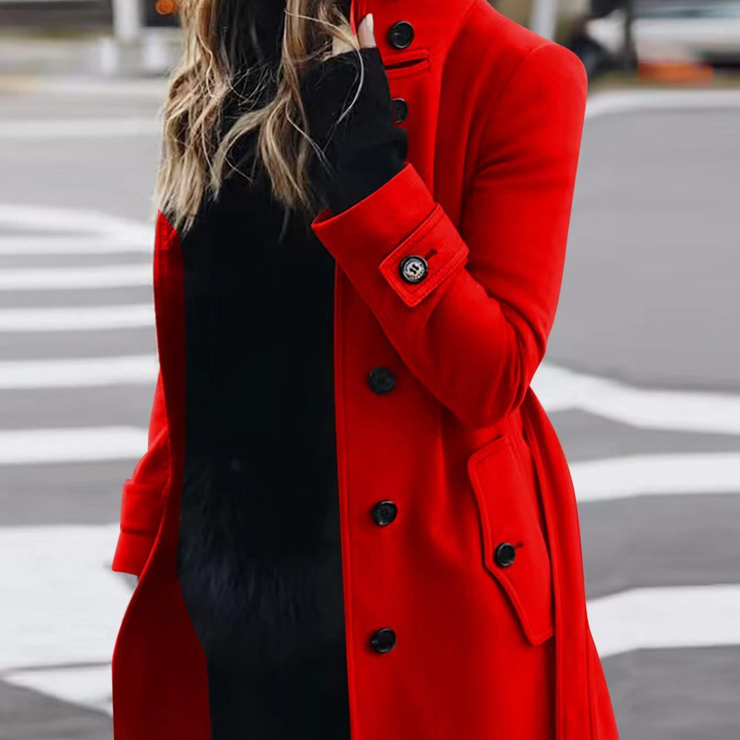 Damen Doppelreihiger Trenchcoat mit hohem Stehkragen, Taillengürtel und Manschetten-Detail – Montévia