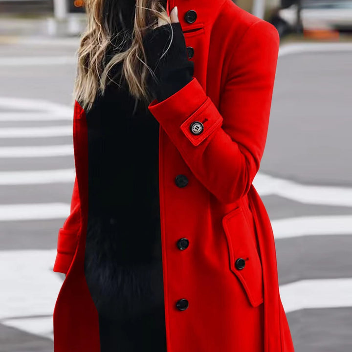 Damen Doppelreihiger Trenchcoat mit hohem Stehkragen, Taillengürtel und Manschetten-Detail – Montévia