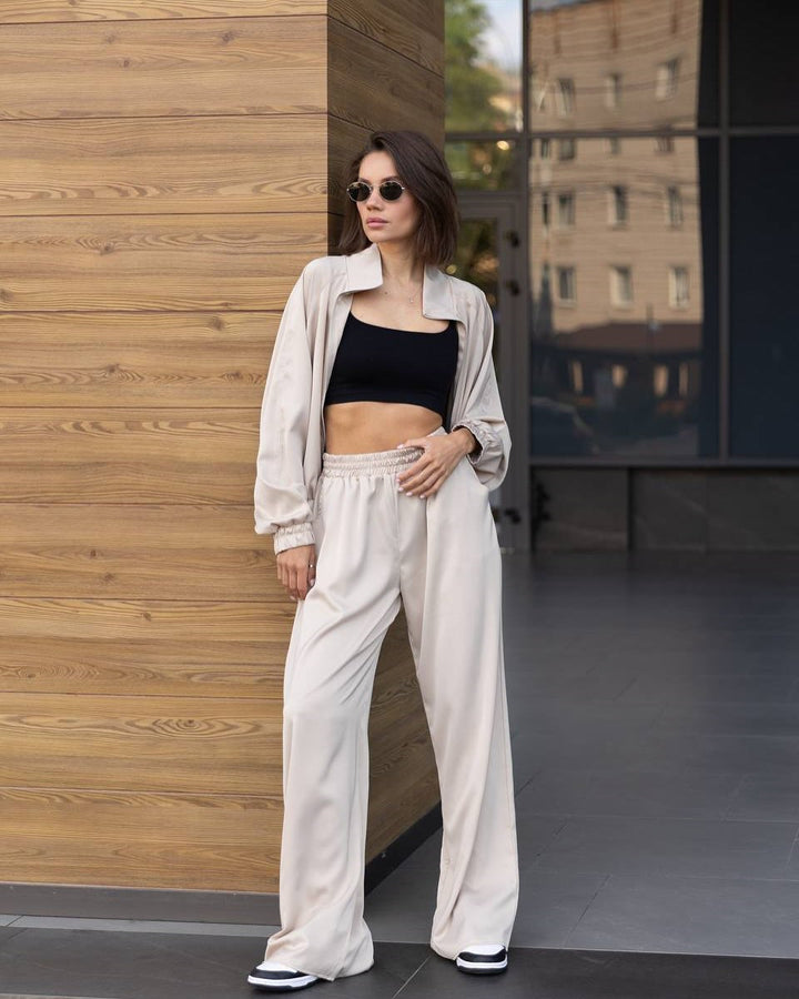 Damen lässiges Zweiteiler Set aus fließender Satinoptik mit weitem Bund und Crop-Top – Élanora