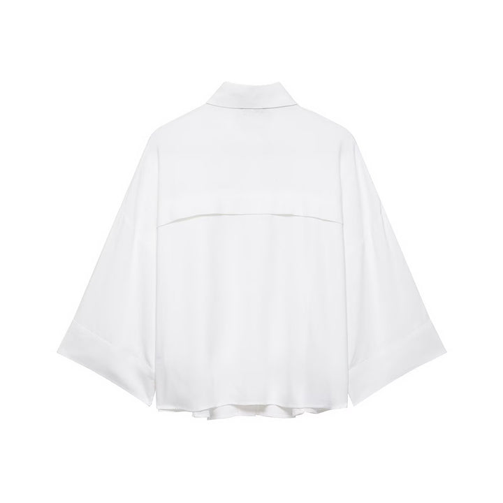 Damen Oversized Hemdjacke mit weiten Kimonoärmeln und großen Hornknöpfen Echo Archiv