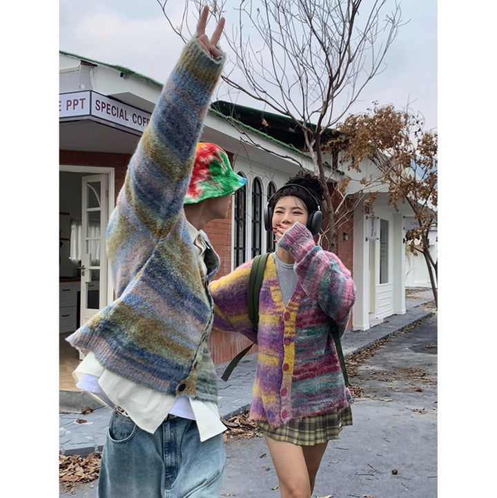 Damen Modische Strickjacke mit V-Ausschnitt und buntem Muster Echoarchiv