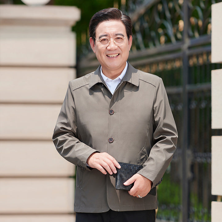 Herren Freizeitjacke mit innovativem Schnitt und praktischen Knopfdetails Echoarchiv