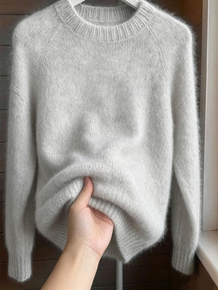 Damen Oversize Mohair‑Mix Rundhalspullover mit Raglanärmeln und geripptem Saum – Mavelle