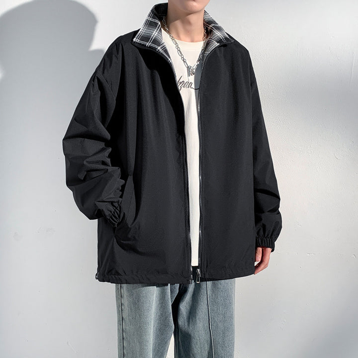 Herren Oversize‑Utility Übergangsjacke mit Reißverschluss und kontrastierendem Karo‑Innenkragen Echo Archiv