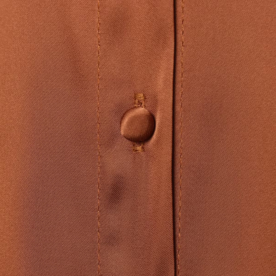Damen Seidenbluse mit eleganten Federn an den Ärmelabschlüssen Echo Archiv