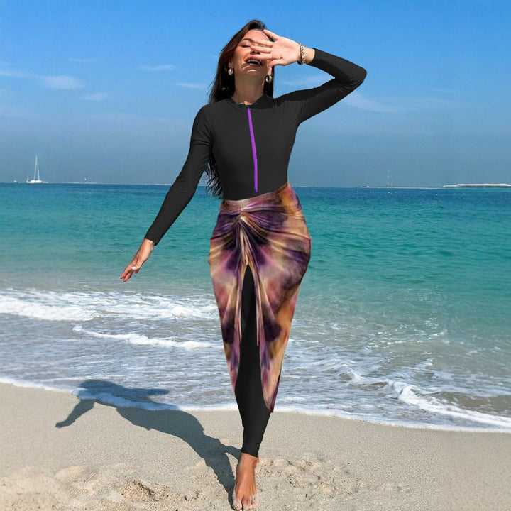 Damen modischer Langarm-Badeanzug mit elegantem Wickelrock Echo Archiv