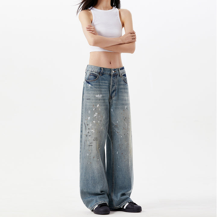 Damen Weitgeschnittene Jeans mit einzigartigen Zerstörungsdetails Echoarchiv