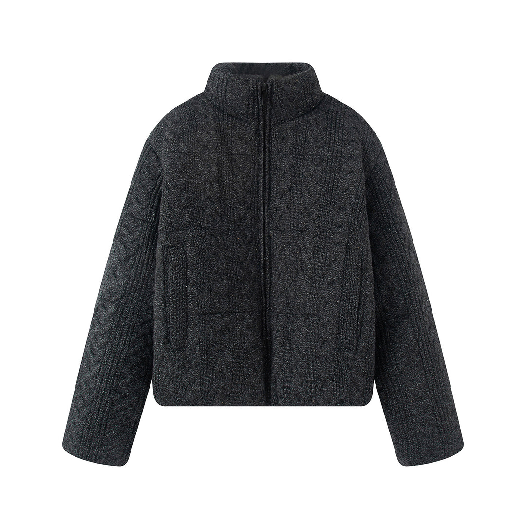 Damen nan gesteppte Strickoptik-Steppjacke mit Zopfmuster, Stehkragen und Eingrifftaschen Echo Archiv