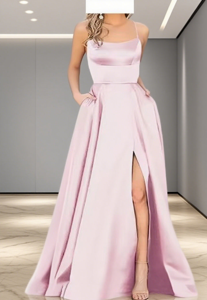 Damen Elegantes Abendkleid mit seitlichem Schlitz und schmalen Spaghetti-Trägern Echo Archiv
