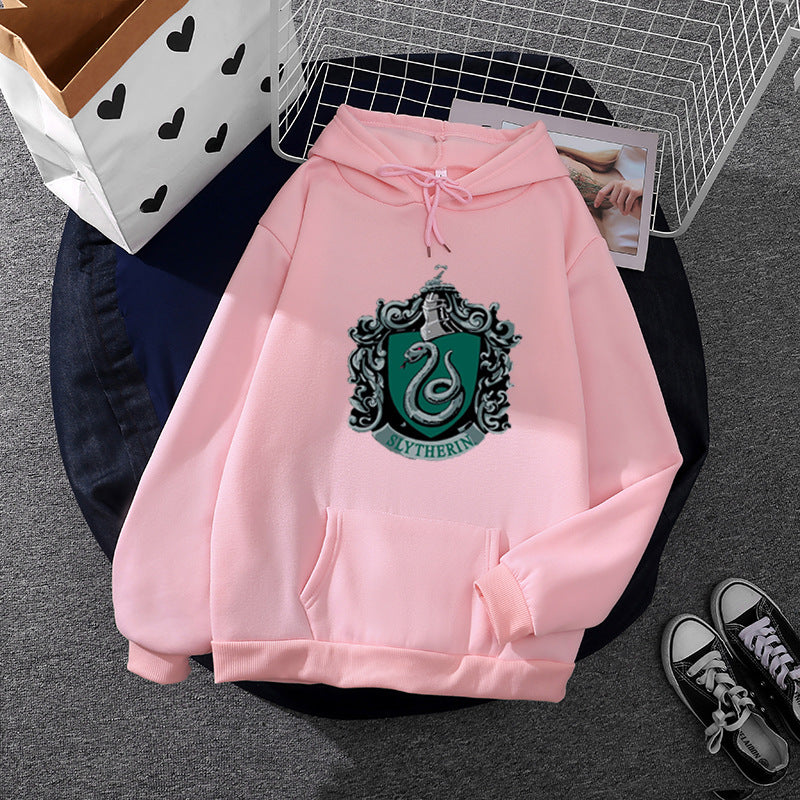 Damen gemütlicher Kapuzenpullover im Oversize-Cut mit heraldischem Schlangenwappen und weichem Fleece-Innenfutter – Auréline