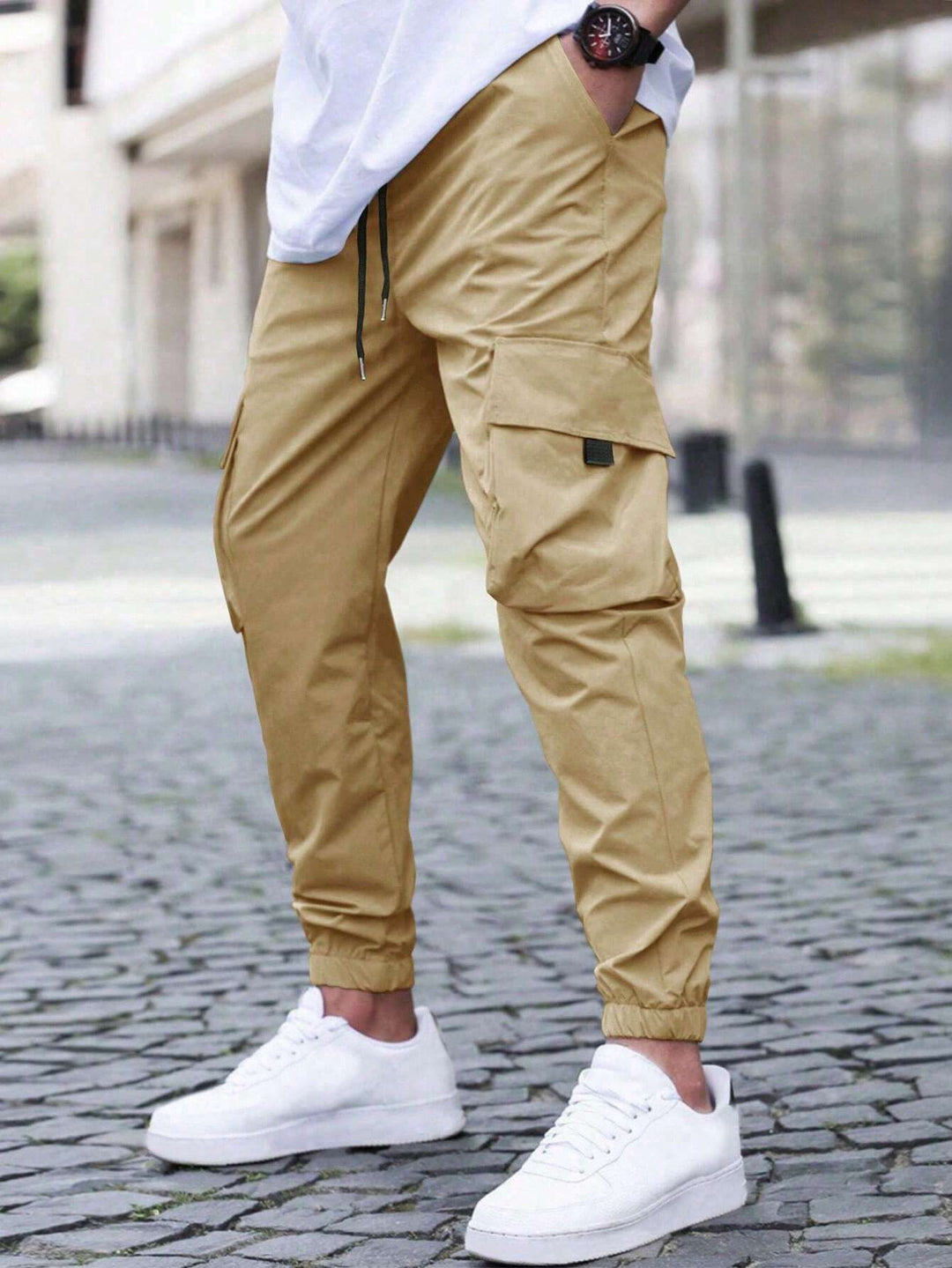 Herren Cargo-Jogginghose mit elastischem Bund und praktischen Seitentaschen Echoarchiv