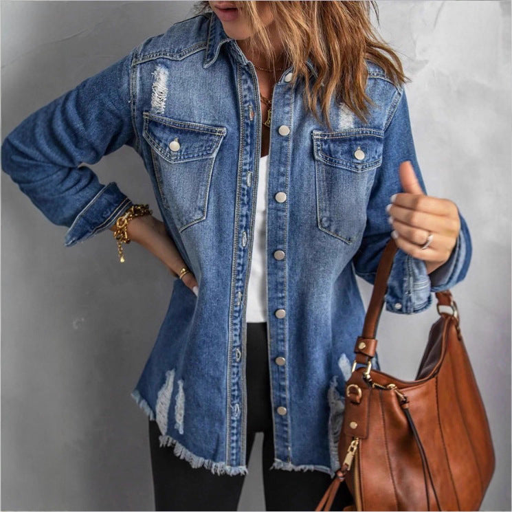 Damen Lässige Oversize-Denimjacke mit Destroyed‑Details, Hemdkragen und Fransen‑Saum Echo Archiv