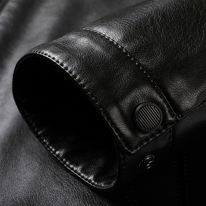 Herren Glatt-Lederimitat Zipjacke im Hemdkragenstil mit minimalistischer Nahtführung Echoarchiv