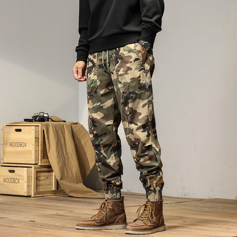 Herren Army‑Utility Cargo‑Jogger aus Baumwoll‑Twill mit aufgesetzten Klapptaschen und elastischen Bündchen Echo Archiv