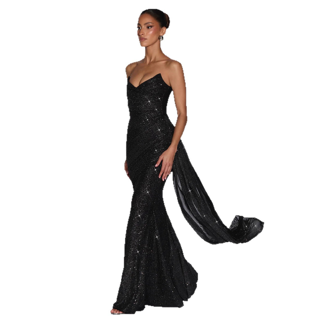 Damen Glamouröses Abendkleid mit tiefem V-Ausschnitt und schimmerndem Überwurf Echo Archiv