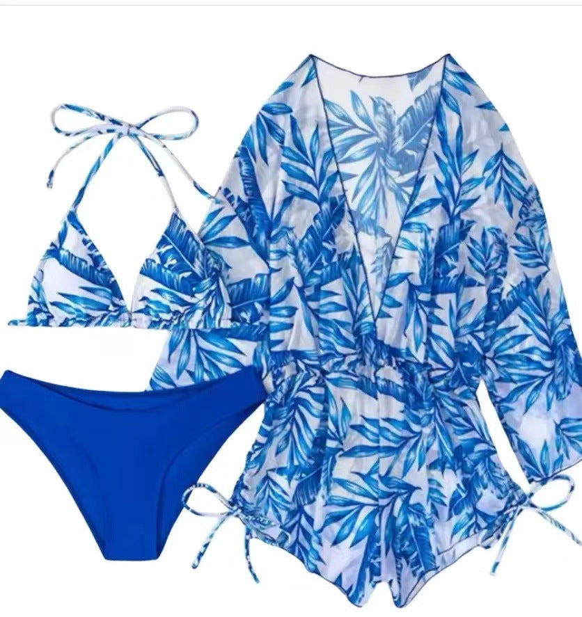 Damen Badeset mit floralem Wickeloberteil und Triangel-Bikini Echo Archiv