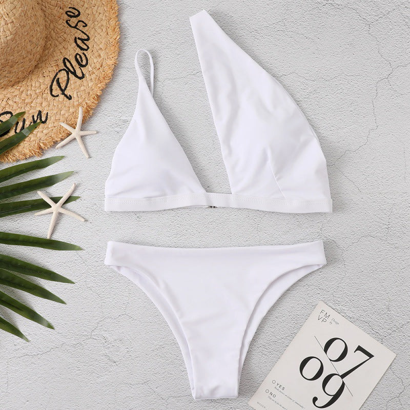 Damen Cut-Out Bikini mit asymmetrischem Oberteil und verstellbaren Trägern Echo Archiv