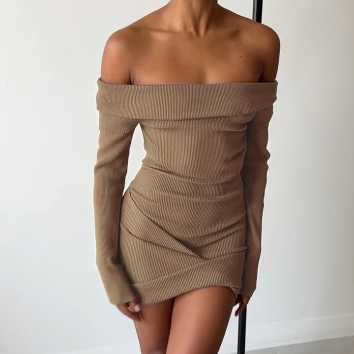 Damen figurbetontes Off-Shoulder Kleid aus Rippstrick Echo Archiv