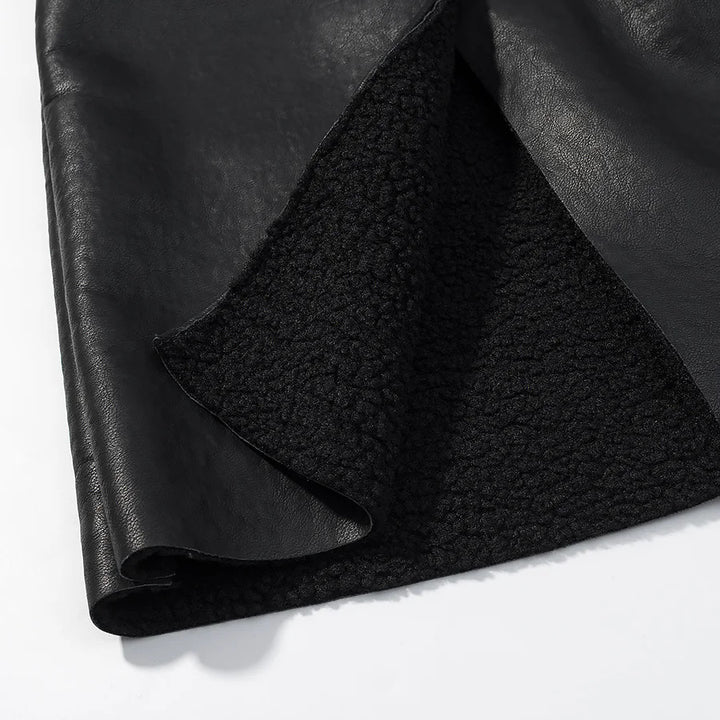 Damen langer Kunstleder‑Mantel mit Teddyfutter, weitem Schalkragen und Bindegürtel – Montévia