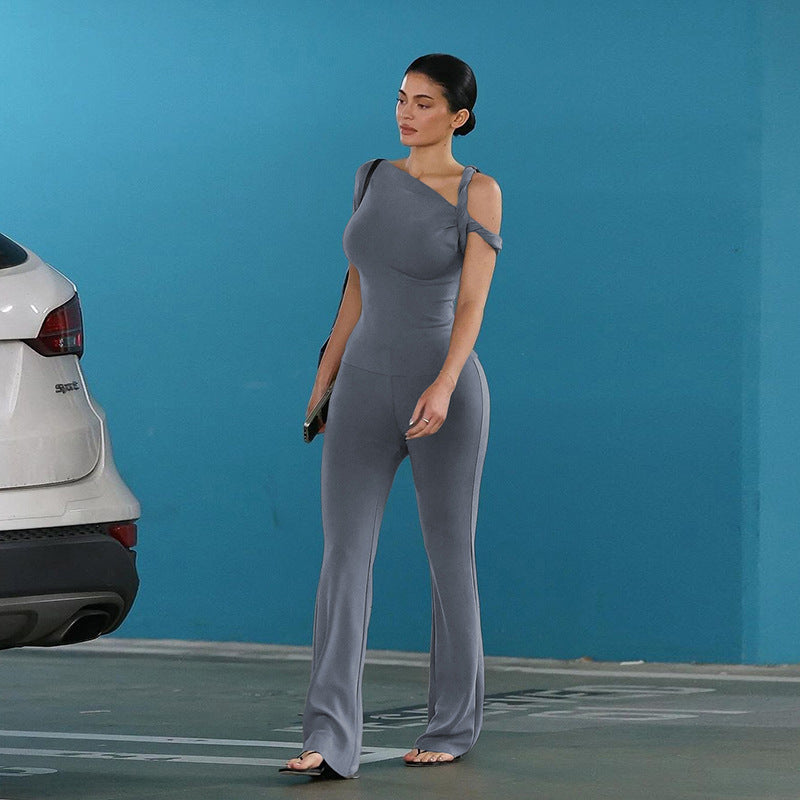 Damen Eleganter Einteiler mit asymmetrischem Schnitt und geschmackvollem Detail Echo Archiv