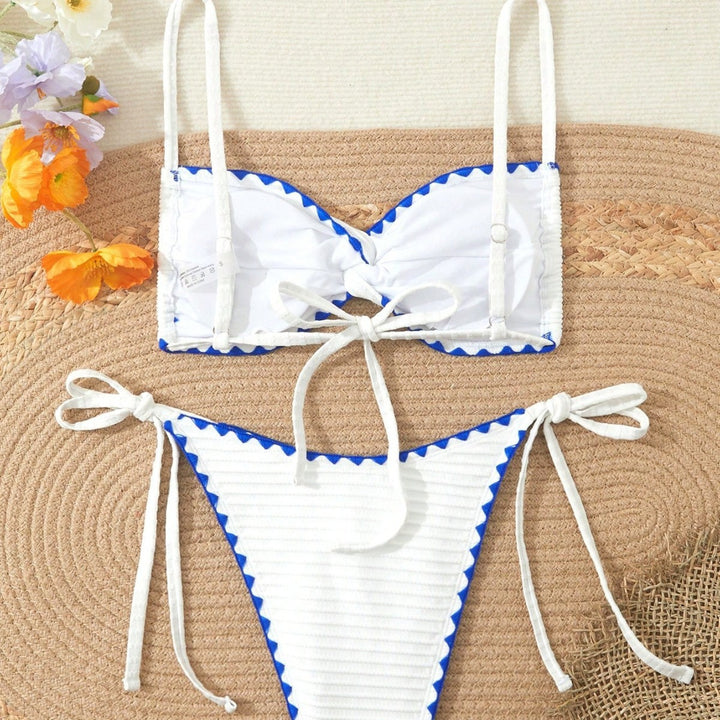 Damen Triangel-Bikini mit dekorativem Rüschensaum Echo Archiv