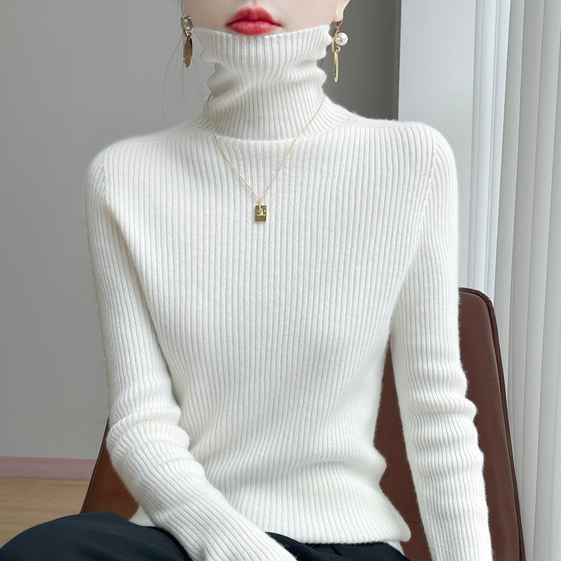 Damen Schlanker Rippenstrick-Rollkragenpullover mit gerafftem Hals und kaschmirähnlicher Haptik Echoarchiv