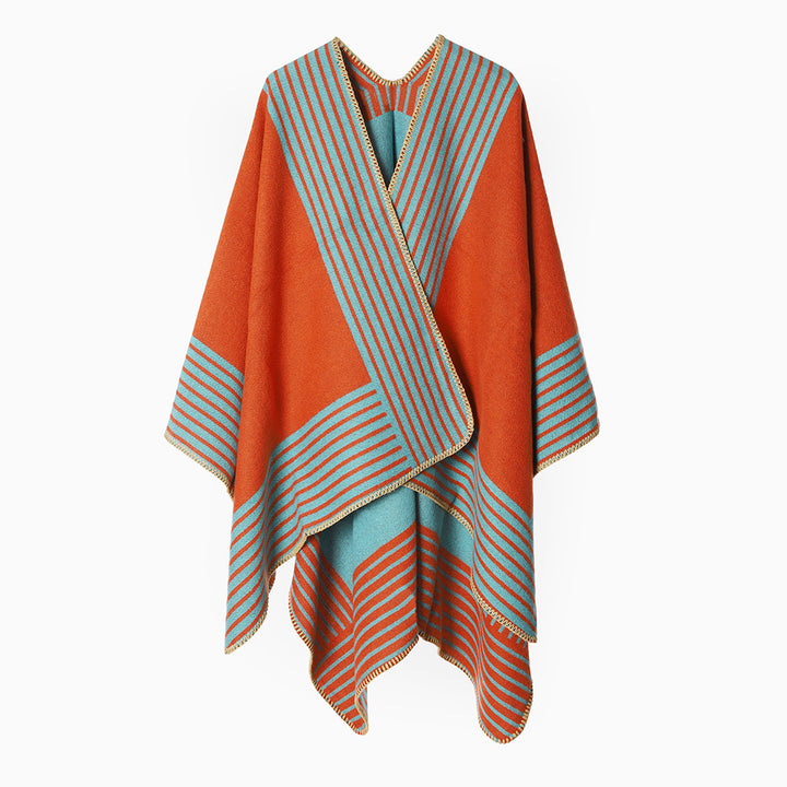 Damen Strickponcho aus Wollmix mit gestreiftem Jacquard und asymmetrischem Zipfelsaum – Avérine