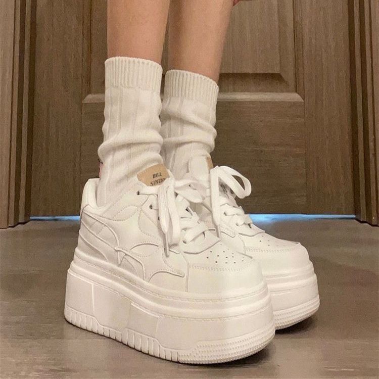 Damen Plateau Sneakers mit trendigem Overlays-Design und bequemer Dämpfung Echo Archiv