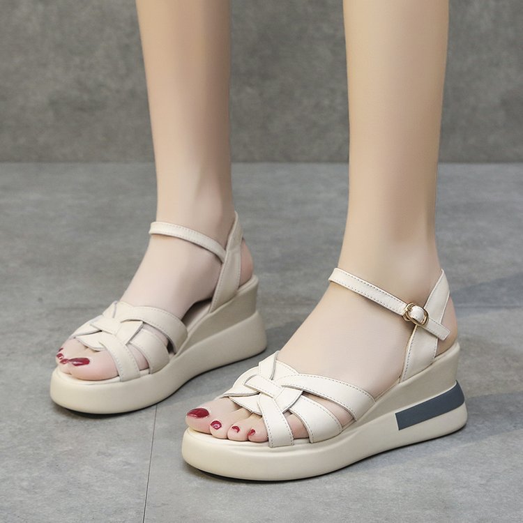 Damen nan Plateau-Sandalen mit geflochtenem Vorderblatt, verstellbarem Knöchelriemen und viskoelastischem Fußbett Echo Archiv