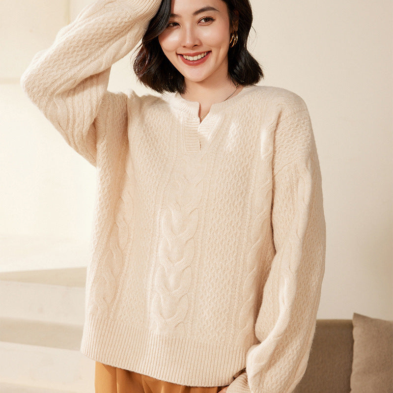 Damen Oversize Zopfstrick-Pullover mit V‑Einsatz und kaschmirähnlicher Weichheit Echoarchiv