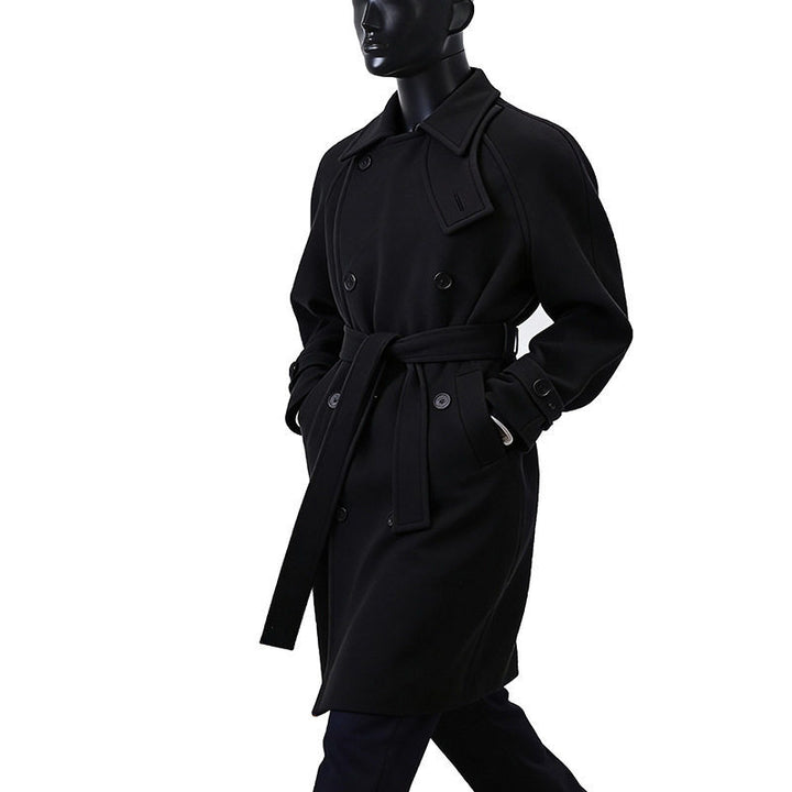 Herren Eleganter Mantel im Longcoat‑Stil aus Wollmix mit Doppelreihe, taillierendem Bindegürtel und dekorativer Schulterpasse Echoarchiv